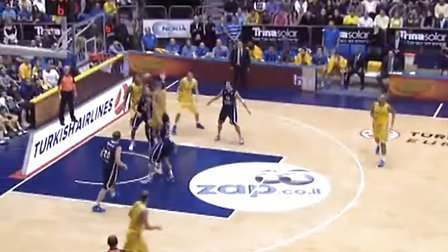 图片报：巴萨希望签下一名左边锋，正关注莱比锡的迪奥曼德（图片报：巴萨寻觅左翼新援，盯上莱比锡边锋迪奥曼德）