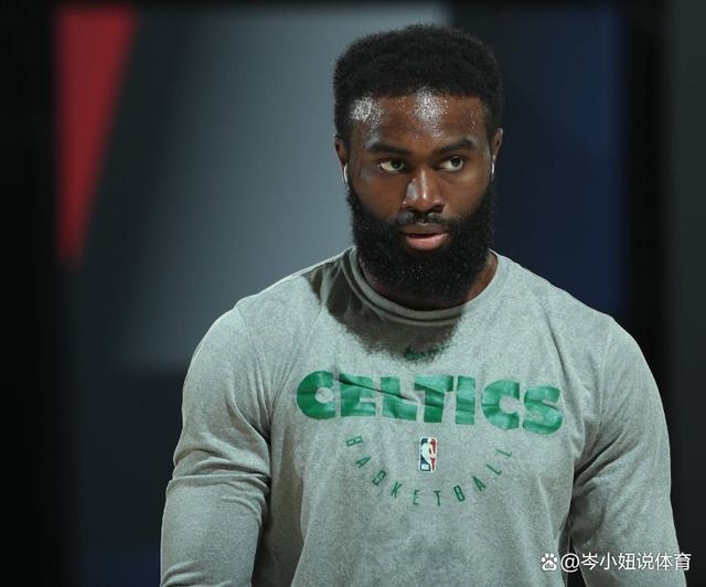 米体预测罗马vs那不勒斯首发：迪巴拉pk霍伊伦，苏莱在列（米体前瞻罗马对阵那不勒斯首发：迪巴拉对决霍伊伦，苏莱入选）