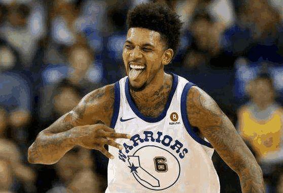 前往耶稣撒冷接受信仰理疗的阿劳霍，登上飞机 预计他今年不会回归（阿劳霍飞往耶路撒冷接受信仰理疗，预计今年无缘回归）