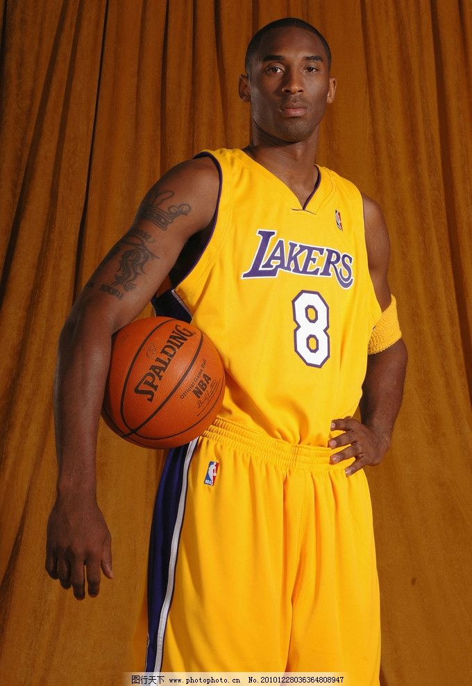 带队两战全胜夺得冠军，穆斯卡特当选中超11月最佳教练（两连胜捧杯，穆斯卡特获评中超11月最佳主帅）